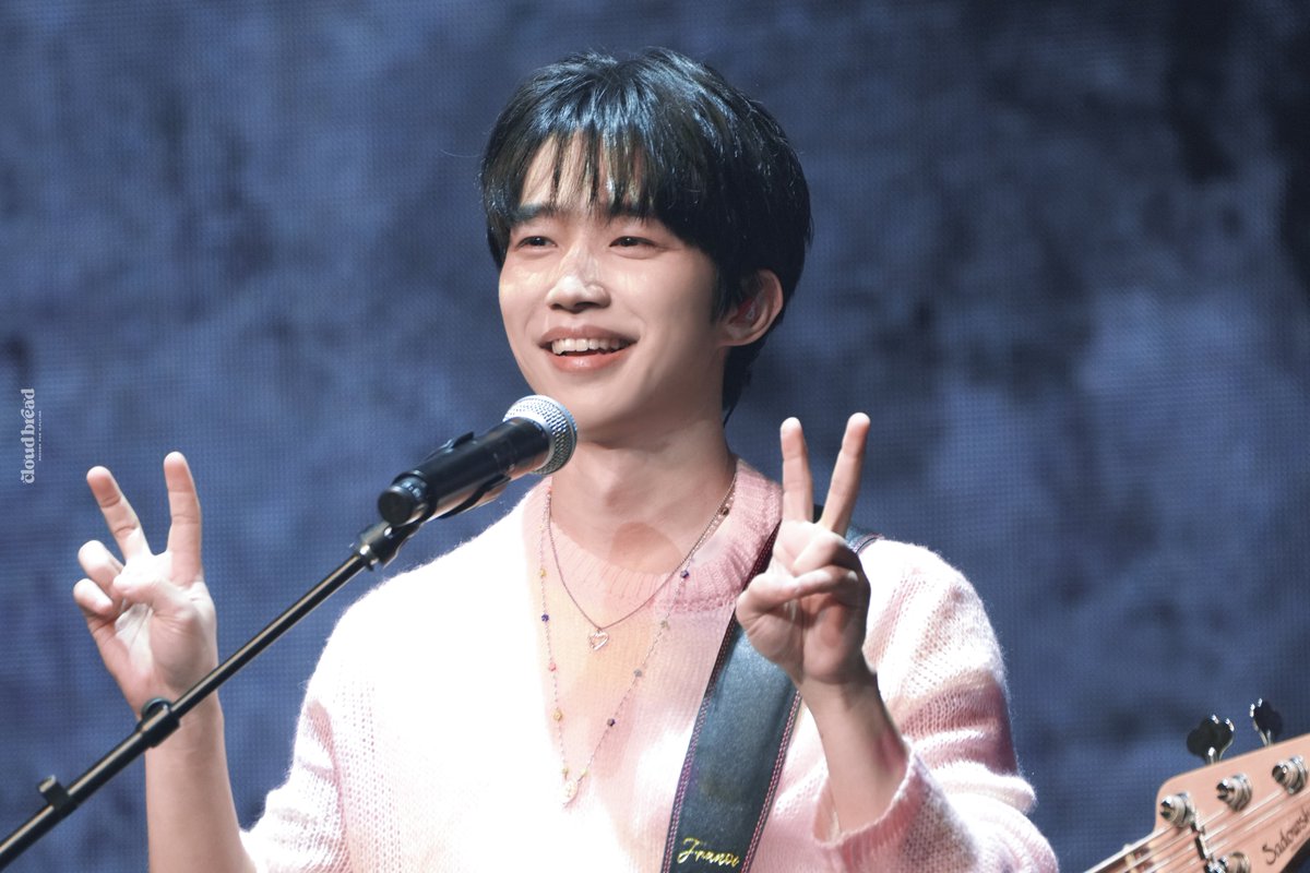 Nf_xxyxhx's tweet photo. #봄날의_동성꽃이_피었습니다 
#HAPPY_DONGSUNG_DAY

생일축하해 동성아 🤍 행복만 가득하길 바라 🤍 https://t.co/9vkwJwIcrM