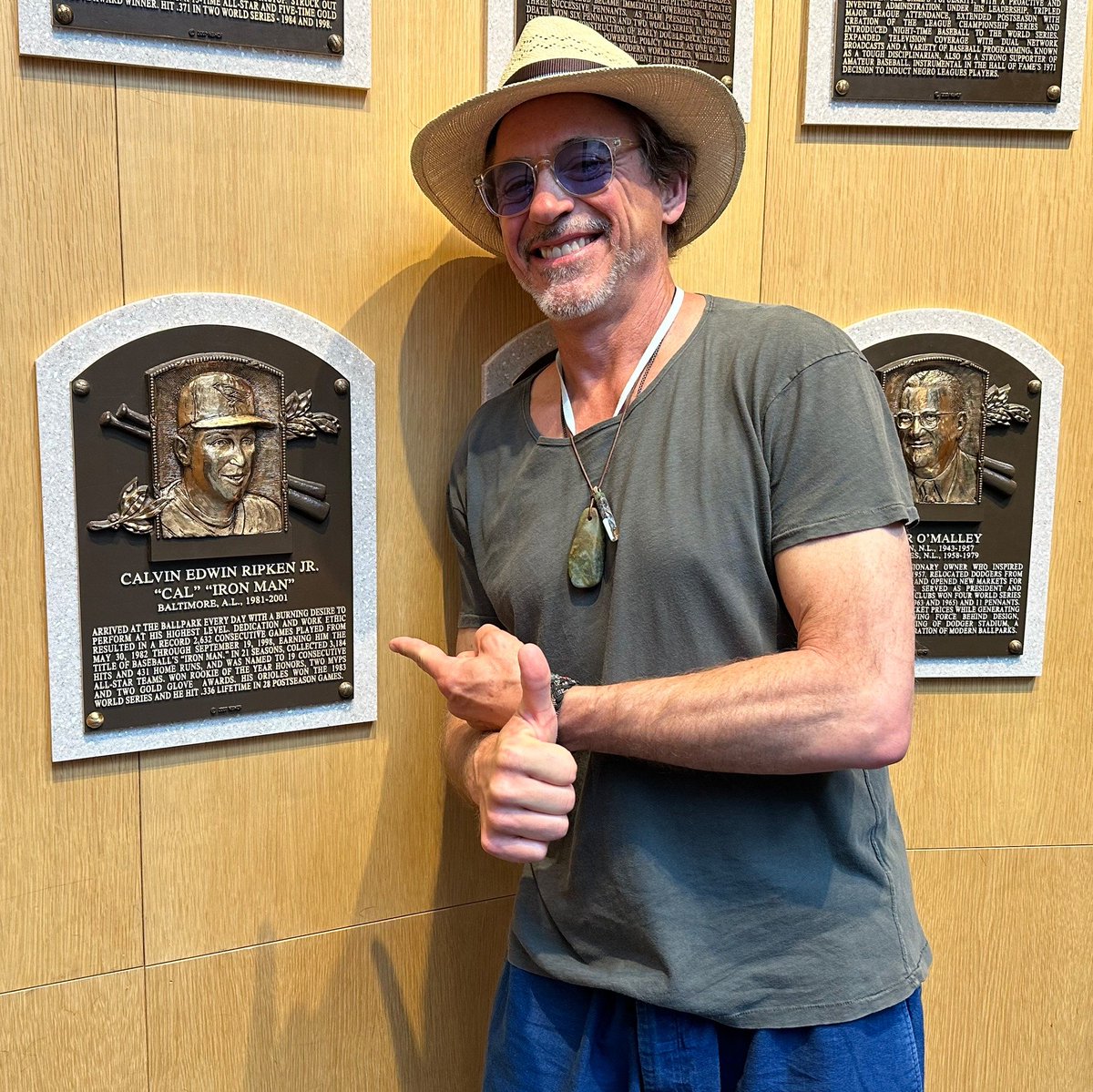 I'm calling for <a href="/RobertDowneyJr/">Robert Downey Jr</a> to throw out the ceremonial first pitch that day