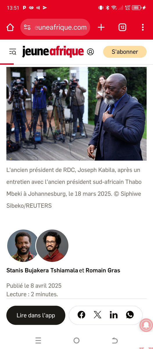gata_bona's tweet photo. Bon retour Raïs. Ce peuple a besoin de vous. https://t.co/Xc4GVDnvyL