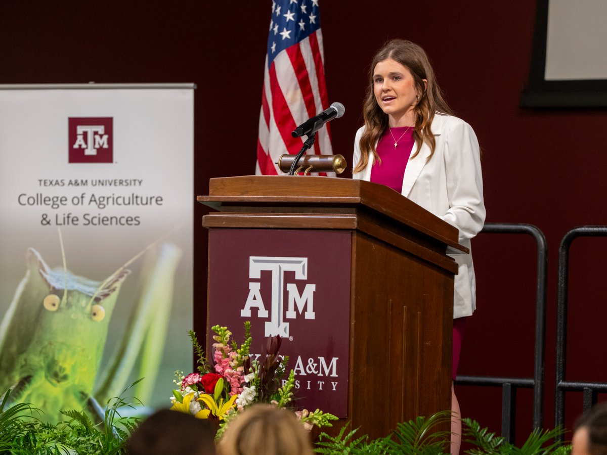 tamuansc's tweet photo. Congrats to our Animal Science faculty and students recognized at the 69th COALS Convocation! 🏅 Awards included Honor Teaching Excellence, Senior Merit, Outstanding Student, and more.
Meet the honorees: https://t.co/LQAWqLmQsa
#ANSCExcellence #TAMU #COALSConvocation https://t.co/yVNlvGnvkX
