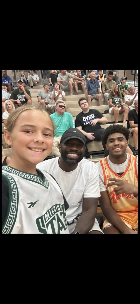 ADension's tweet photo. Thank you @JaseRich4 for an incredible year in the Green and White. Tremendous player and even better role model! The impact you've made is something she will always remember. You are her 1st ever favorite player, go be great. You've got 2 fans for life. @jrich23 https://t.co/i6hr2V6KcV
