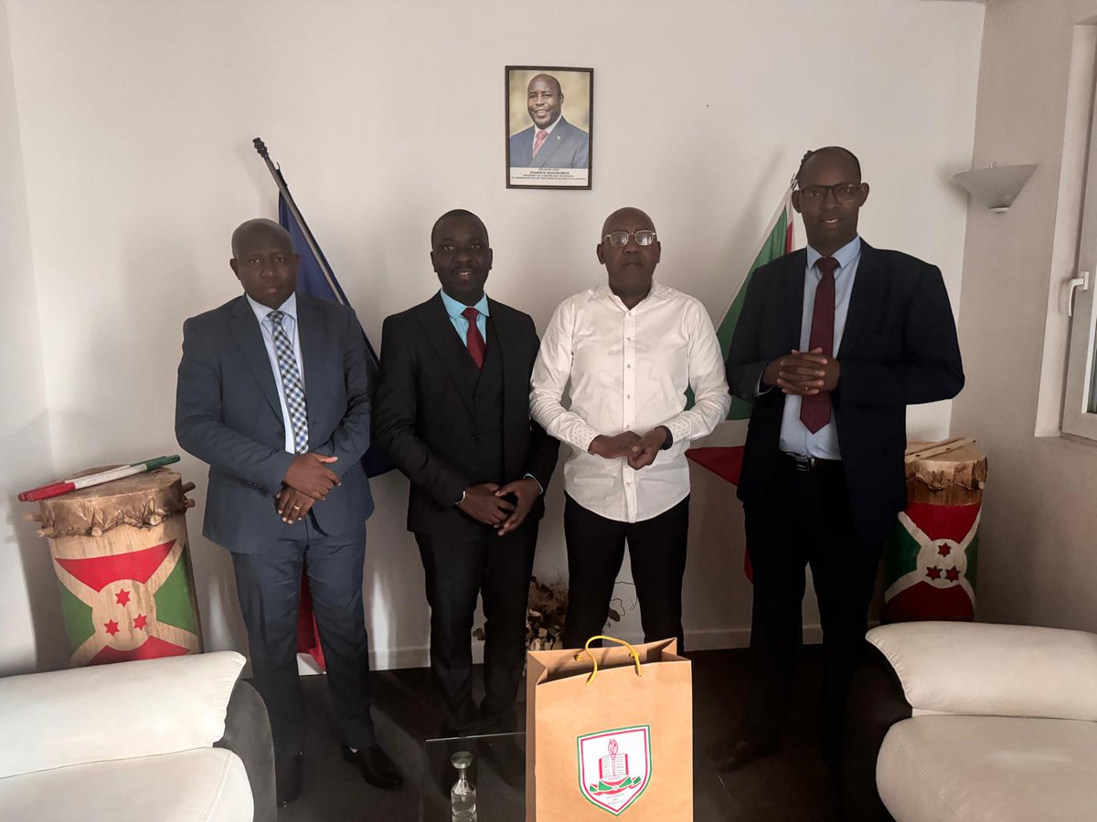 manaudac's tweet photo. En ce mardi 08.04.2025, une visite de courtoisie à l'ambassade du Burundi à Paris par une délégation de l'@UB_Rumuri conduite par le Recteur @RectoratUB https://t.co/6saB1SmBzG