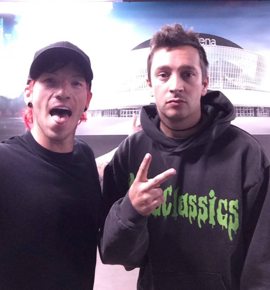 Looks like <a href="/twentyonepilots/">twenty one pilots</a> had some fun in our backstage area! 👀 Who else is excited for their concert? ❤

#twentyonepilots #clancyberlin