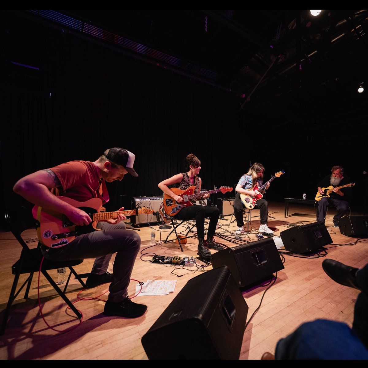 Hausu Mountain tweet media