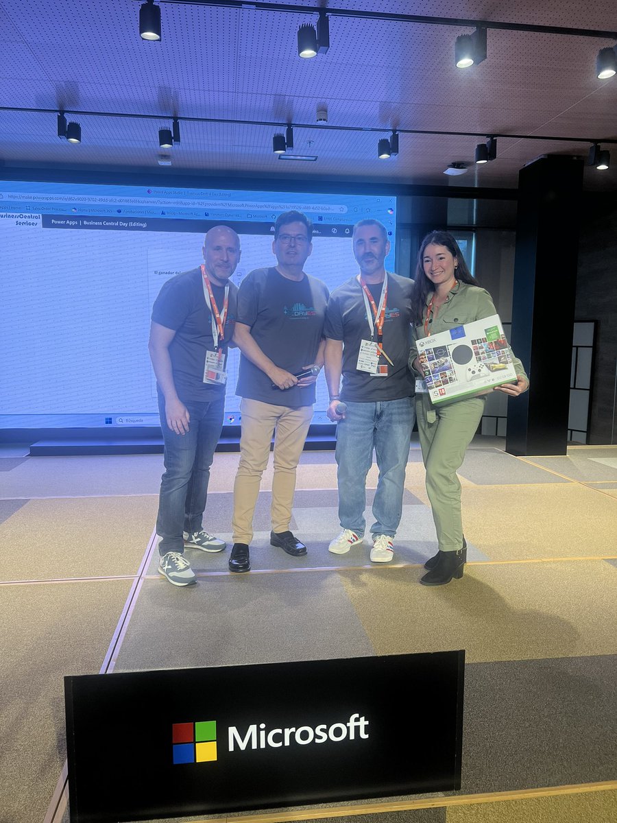 BCDayES's tweet photo. Aquí están los ganadores de los sorteos de hoy . 🎉

¡¡Enhorabuena a todos!! 👏🏼👏🏼

¡Disfrutad de vuestros premios! 🎁 

#BusinessCentralDay #BCDayES #DirectionsSpanish #CommunityBCDay https://t.co/5yYSkLsjgG
