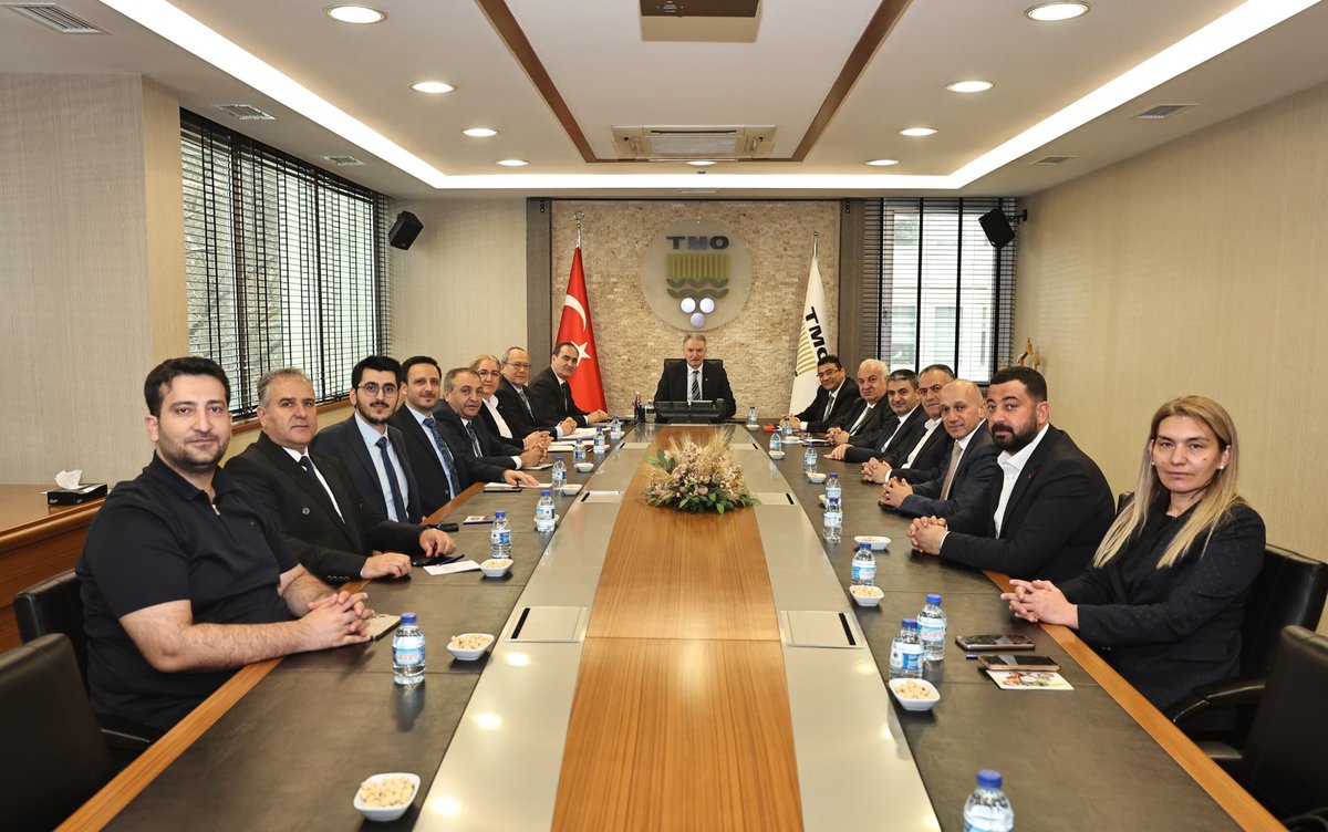 Türkiye Makarna Sanayicileri Derneği Başkanı Sayın M. Aykut Göymen ve Yönetim Kurulu Üyeleri, Kurumumuzu ziyaret ettiler.

Sayın Başkan ve Yönetim Kurulu Üyeleriyle sektörün güncel durumu, yurt içi ve yurt dışı piyasalara ilişkin değerlendirmelerde bulunduk. Ayrıca