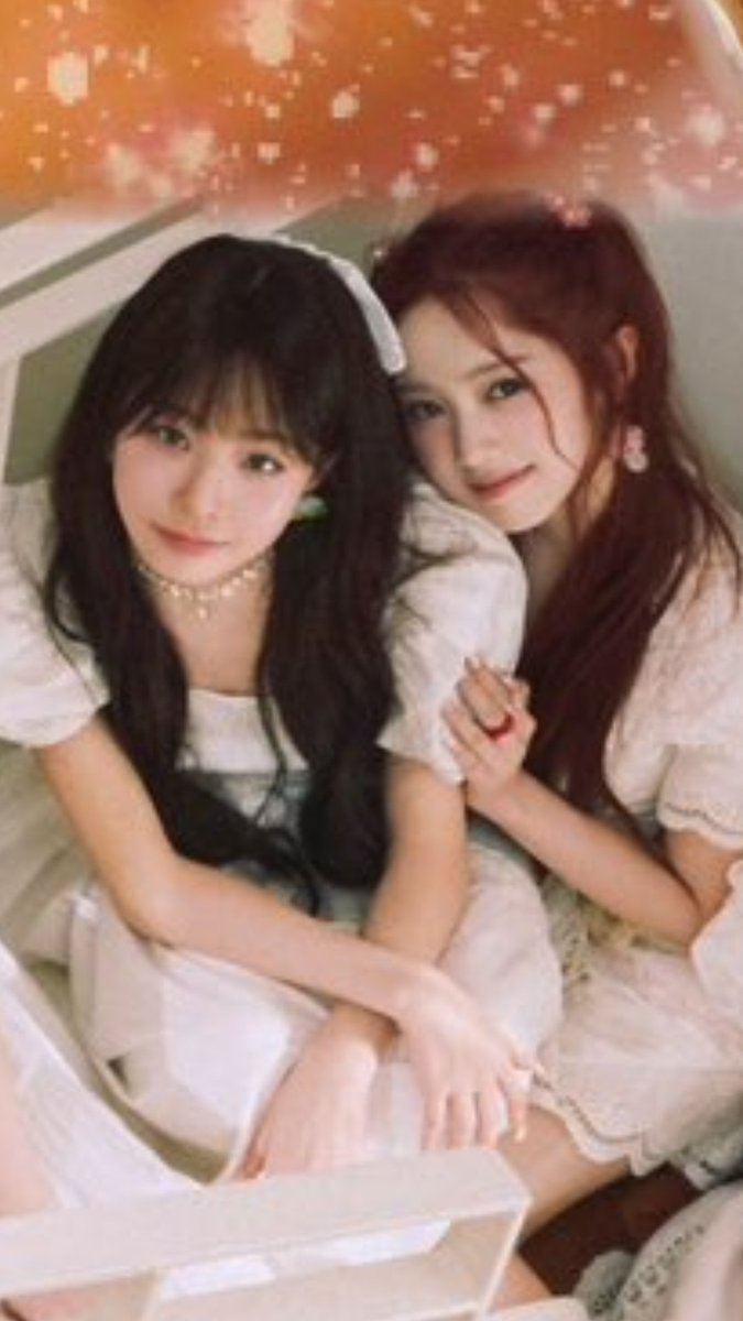 I'm really excited to hear the voices of these two main vocalists, Elisia and Seowon. I just know they're going to serve us their powerful and live vocals again. 

UNIS SWICY TRACKLIST
#UNISSWICYReveal 
#SWICY #UNIS 
#유니스 <a href="/UNIS_offcl/">UNIS</a>
#ELISIA #SEOWON