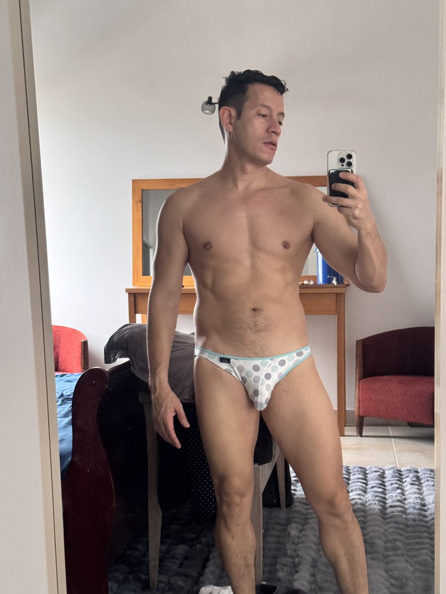frivera100's tweet photo. Underwear by @JREZGT https://t.co/3qvCK9dNWb