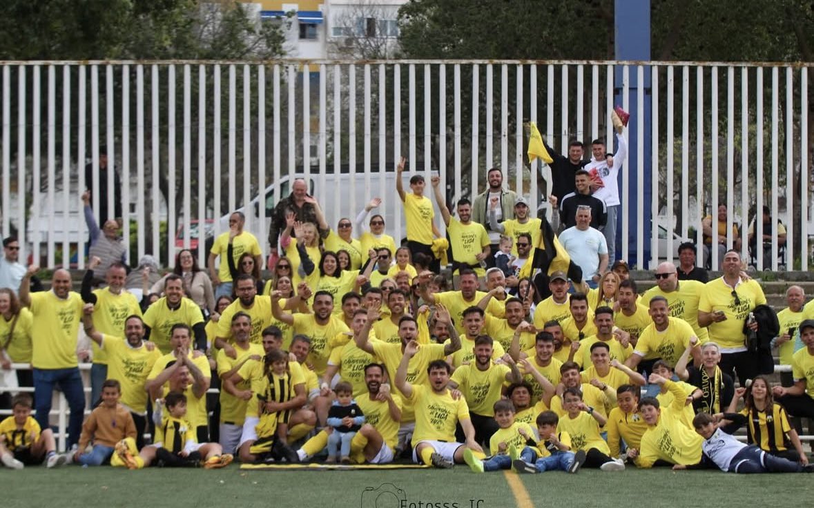 El <a href="/ADMosqueo/">A.D. Mosqueo</a> de <a href="/FaliDelValle/">Fali Del Valle</a> es nuevo equipo de #PrimeraAndaluza para la 2025/2026.

🟡⚫El equipo aurinegro certificó el ascenso la pasada jornada como campeón del grupo I de #SegundaAndaluza

👏¡Enhorabuena, palaciegos!