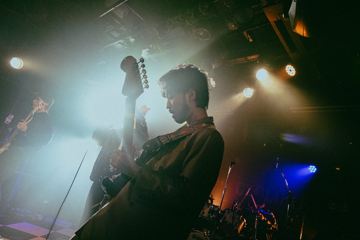 AUTHENTIONAL_JP's tweet photo. ⛓️Live Photo⛓️

2025.3.21(FRI)
@SHIBUYACYCLONE_ 
AUTHENTIONAL x CYCLONE pre.
8th Single New Release “ 刹那 “

📸: @ta_photogram 

#AUTHENTIONAL
@authentional_vo 
@Takayuki_Authen 
@authen_drums https://t.co/DJADLmBNVv