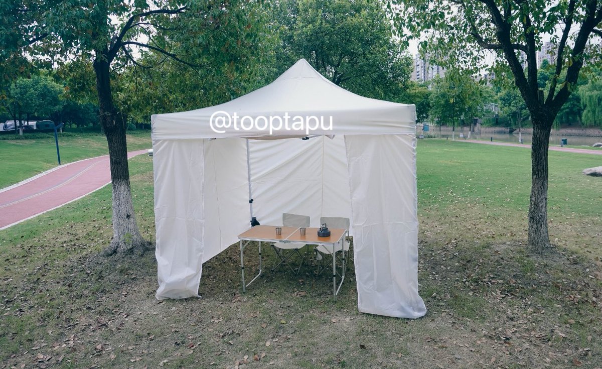 ToopTapu's tweet photo. 同じ幅でもより見栄え！イベントに最適なタープテント⛺️
軒下は200cm、出入りが楽々
強化版フレーム、安定感抜群
3段階高さ調節
UVカット99.9％の遮熱性能
AmazonでToopTapuを検索🔍
詳細はこちら
https://t.co/bzR8ZgXUsU https://t.co/ODT1cNV18l