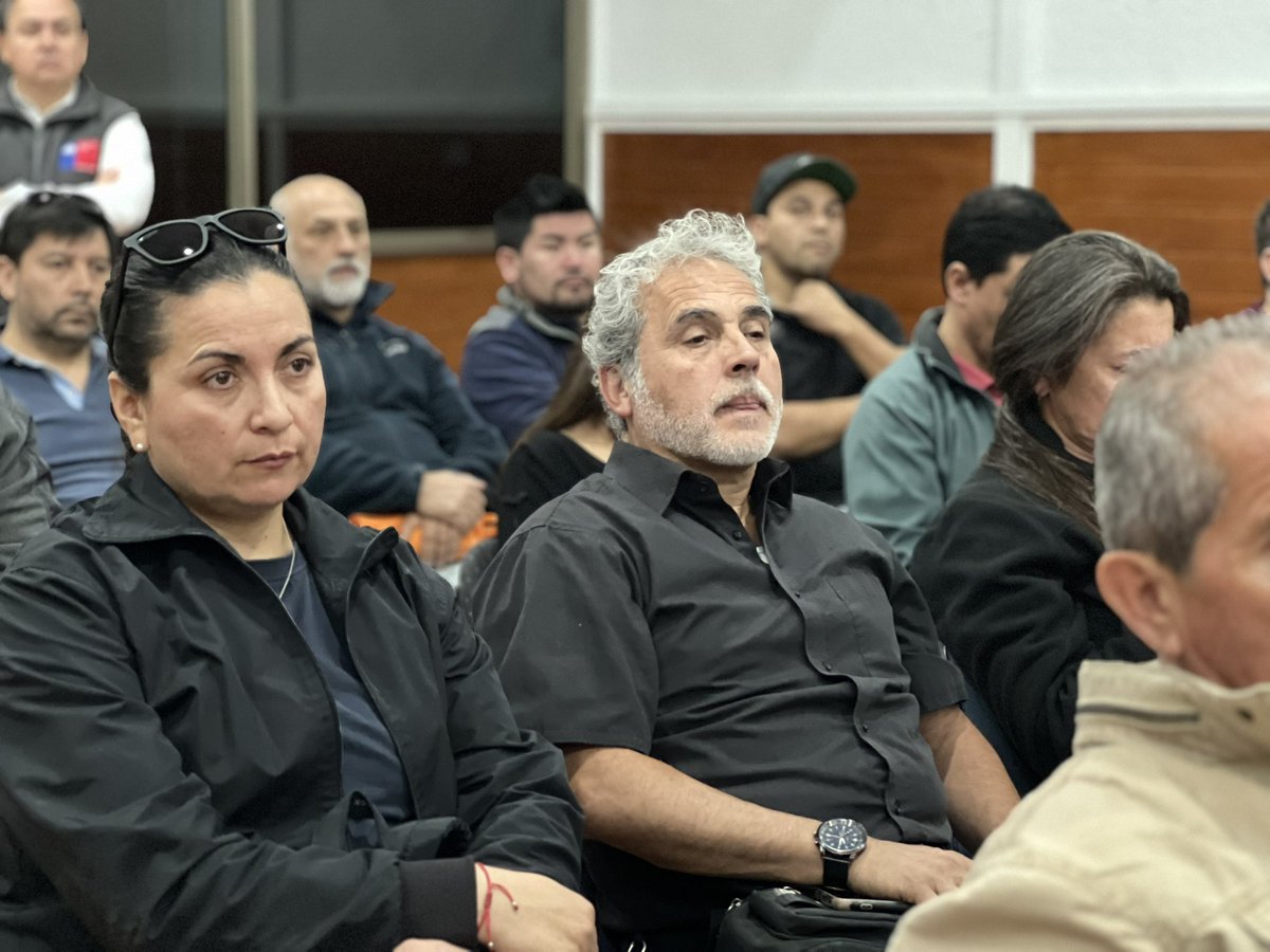 📌En Rancagua, el director del Trabajo, Pablo Zenteno, y la directora regional, Daniela Cabrera, lideran el Consejo Tripartito Regional de Usuarios de O’Higgins (CTRU).

📌 Durante este encuentro, se presentará la implementación del Sistema de Votación Electrónica del