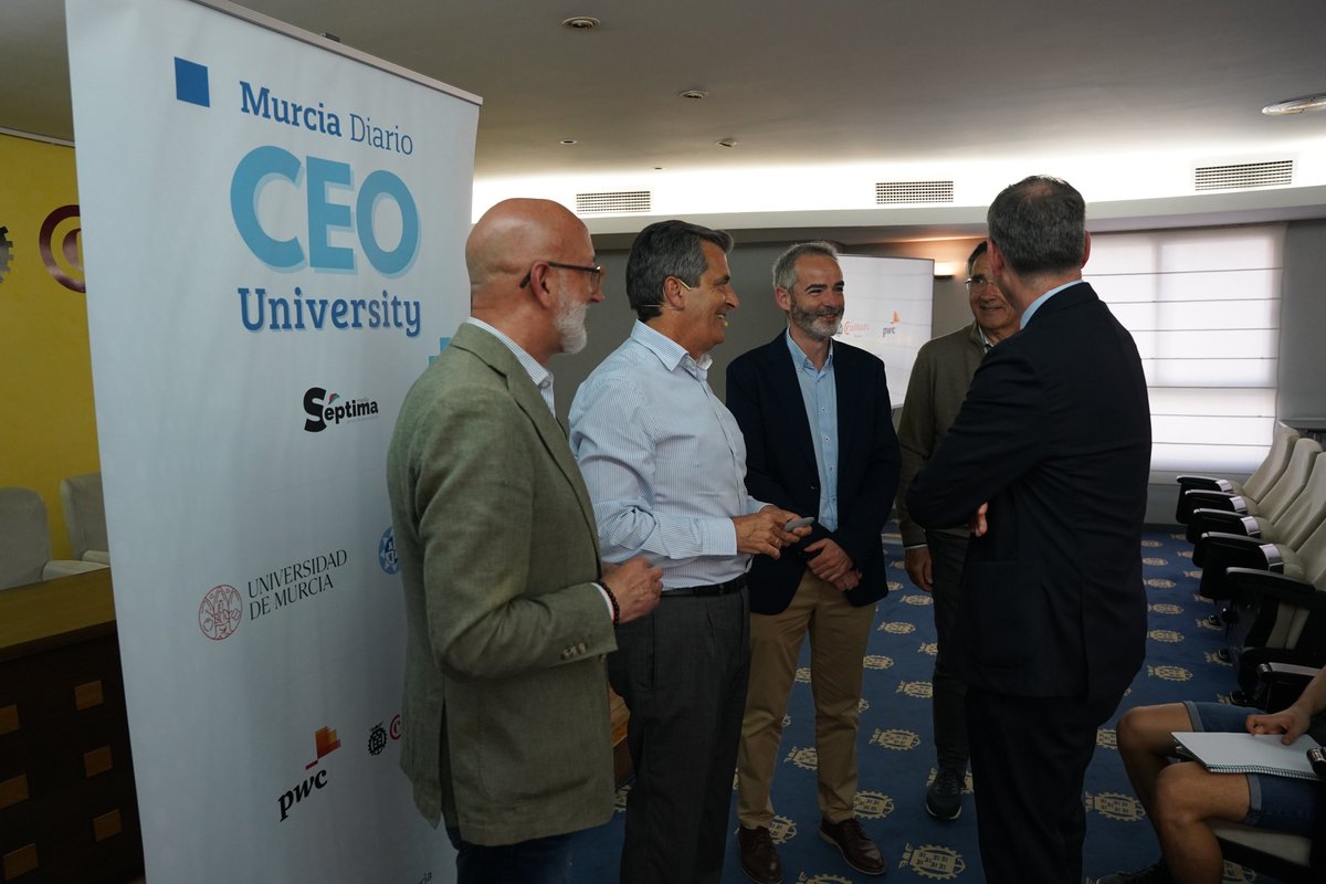 Murdiario's tweet photo. @ManuelPonceSan1 @JoseLujanRector @EconomicasUMU @Samuelbaixauli @PedroJ_Cuestas @UPCToficial @PwC_Spain @jacello @camaramurcia @JMVRUM @UMU @kessler_mathieu @AmbientalRM #CEOUniversity

(Más información en https://t.co/ucKZTyjiYj)

@UMU @JoseLujanRector @EconomicasUMU @Samuelbaixauli @PedroJ_Cuestas @UPCToficial @kessler_mathieu @PwC_Spain @jacello @camaramurcia @JMVRUM @AmbientalRM #Juver https://t.co/YO6osRdKYF