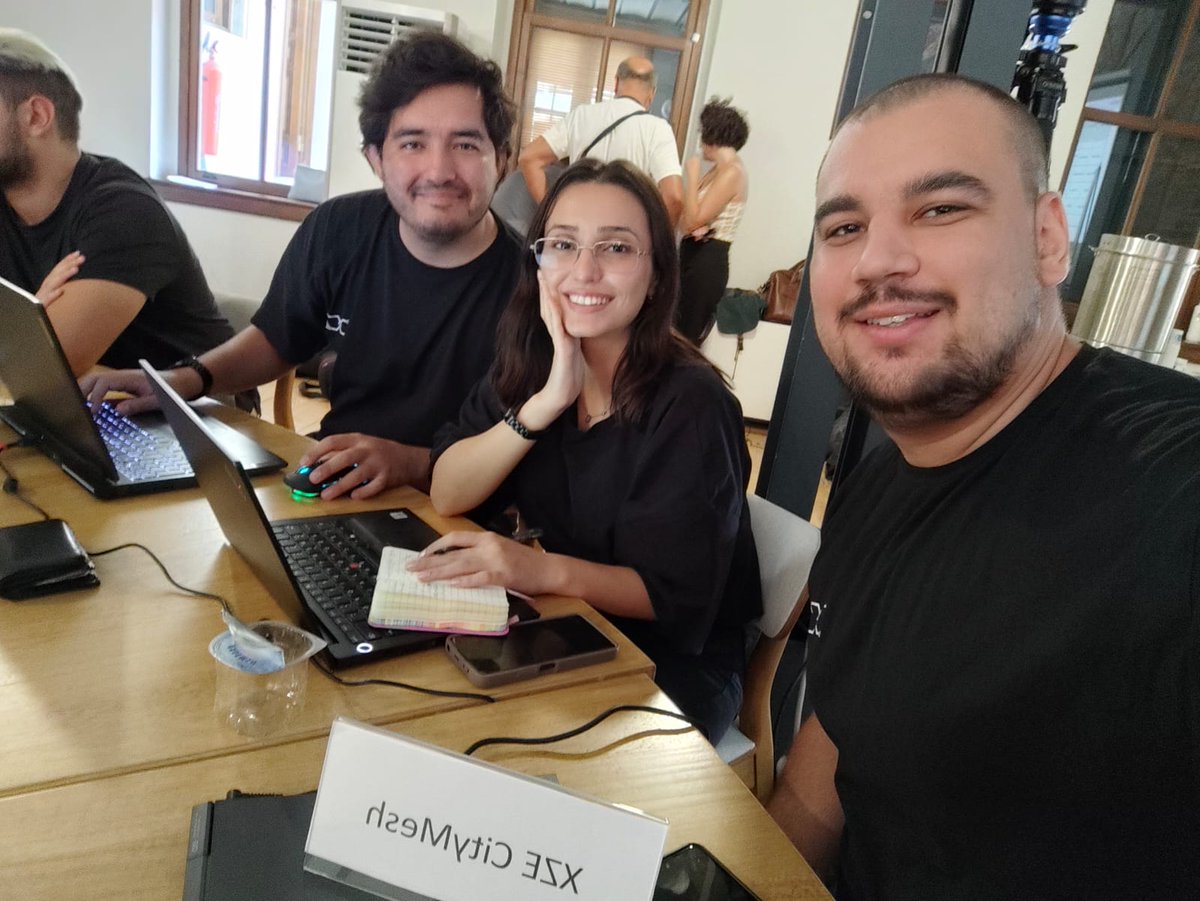 We were at the 93rd İzmir International Fair! We integrated DragonX into our smart city project, presented it to the jury, and received lots of mentorship 👏 #İEF2024 #XZELECTRONICS #SmartCities #Tech