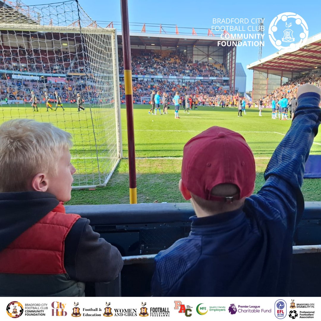 bcafc_cf's tweet photo. 💛 | #Bantams
More highlights from Saturday 👇
@HerGameToo at the #CityHub, and a bit of fun with our all-new photo frame ☺️
📸 from the @TLDallasGroup #CommunityStand, where we welcomed over 1,000 people, many attending an @officialbantams game for the first time 🐔
#BCAFC https://t.co/5YBbr63e0O