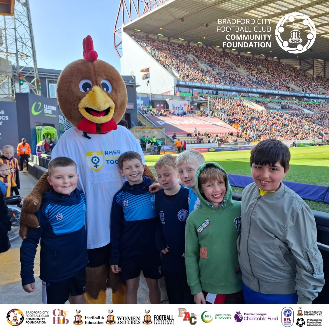bcafc_cf's tweet photo. 💛 | #Bantams
More highlights from Saturday 👇
@HerGameToo at the #CityHub, and a bit of fun with our all-new photo frame ☺️
📸 from the @TLDallasGroup #CommunityStand, where we welcomed over 1,000 people, many attending an @officialbantams game for the first time 🐔
#BCAFC https://t.co/5YBbr63e0O