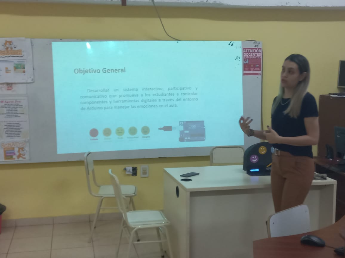 noticiasdel6's tweet photo. El Ises lanza nueva capacitación docente para integrar pensamiento computacional y robótica en las aulas
.@isesposadas
https://t.co/zhqLFGz9bT https://t.co/sRiZijtwVF