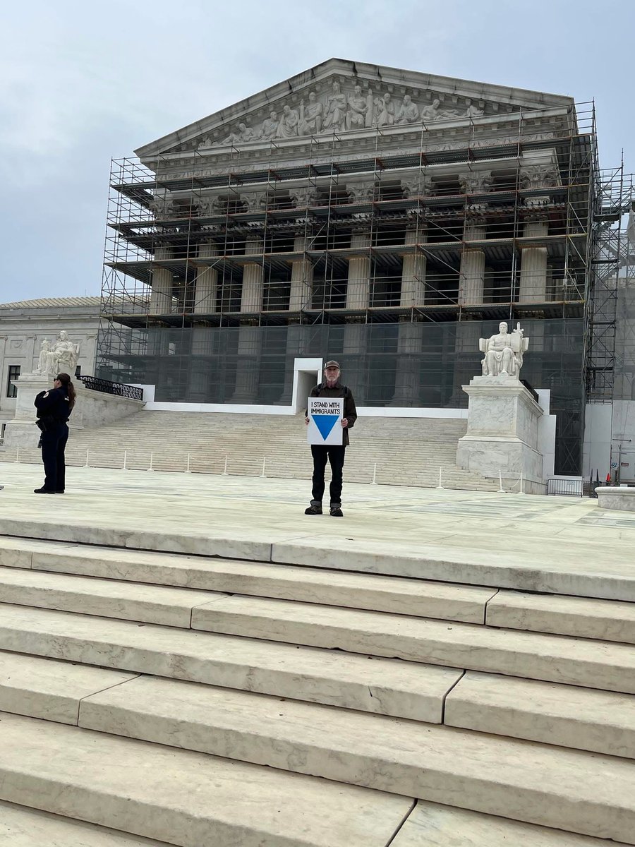 Witness At The Border tweet media