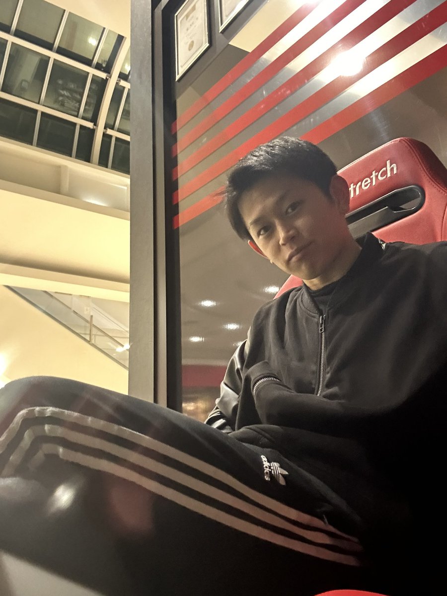 zenryokusyojoAM's tweet photo. お疲れ様です！

今日はキメてる、たか隊長をおすそ分け🤲
明日もキメッキメに頑張りましょ💪✨️

 #イオンモールりんくう泉南
 #人生は物語
 #必要とされる人・店舗 https://t.co/OzgE4ZUb55