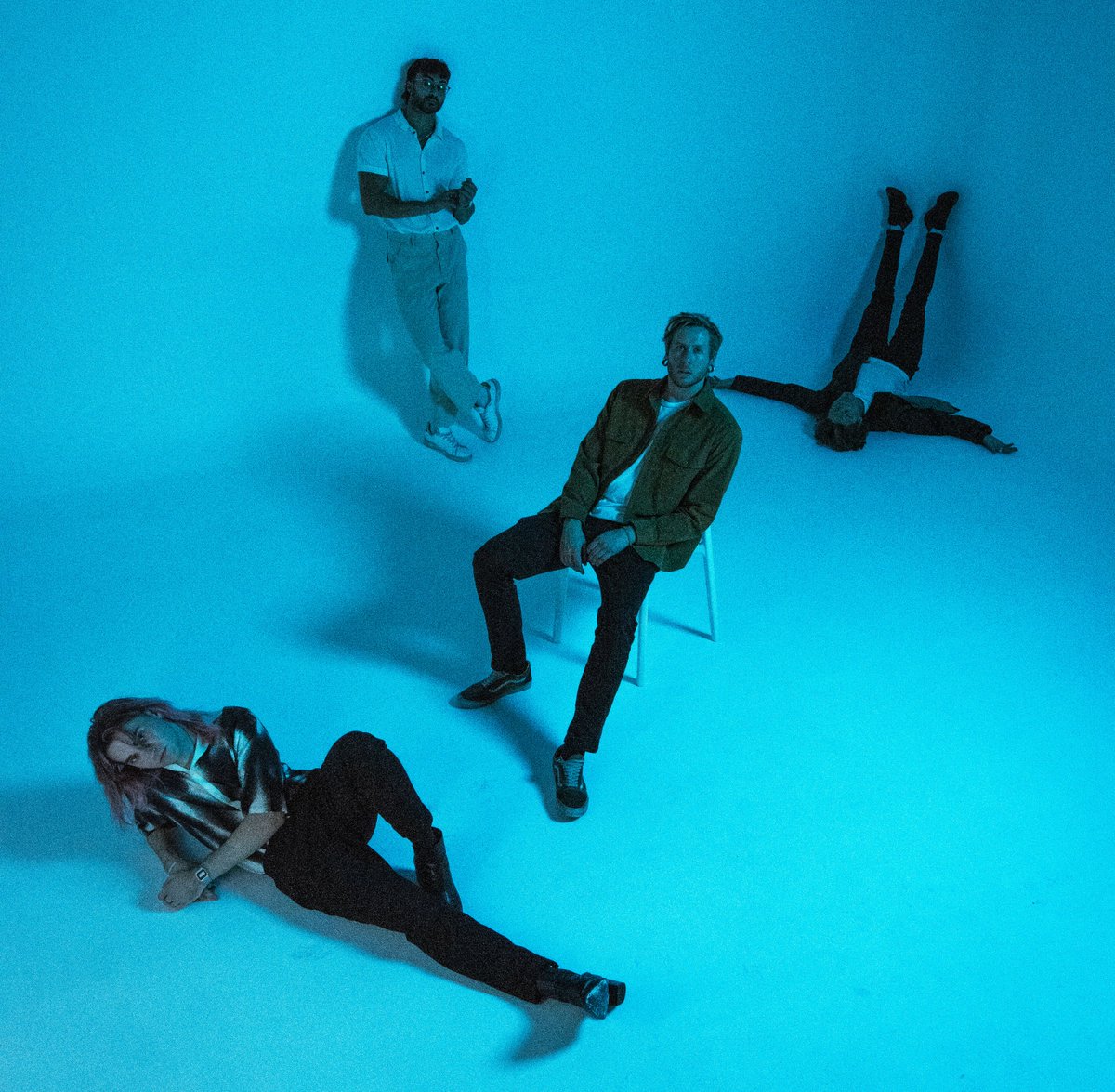 MetalBlakedowns's tweet image. LUMENS - LUMENS - Review

"Considering LUMENS have less songs to their name than I can count on two hands, I feel like I really struck gold here. They've showcased that there's immense talent and potential; this project already has a fantastic polish for a band this early in…