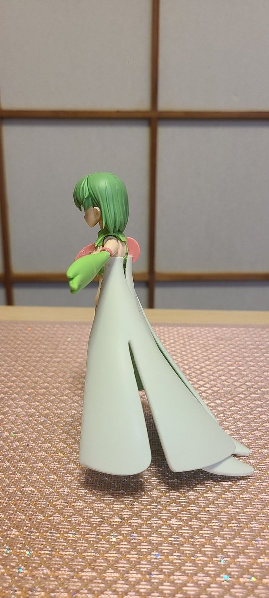 挑戦して、絵を描いてみたけど、結局、ミスが多すぎました。まあまあの出来になりましたが、完成品には満足しています。

#30MS