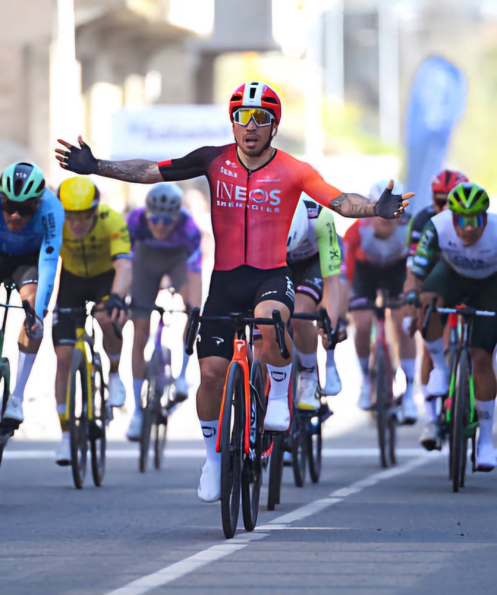cycling_360's tweet photo. Itzulia Basque Country: Caleb Ewan wins stage 2 #Itzulia2025  #Itzulia25 #ItzuliaBasqueCountry https://t.co/sNJxQQhvdG https://t.co/IjoVWG2I6N