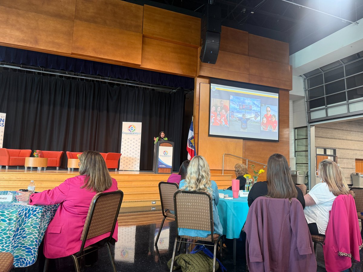 UTPortAuthority's tweet image. Proud to sponsor @ChamberWestUT 's Women in Business Spring Conference! Keynote @SophiaDiCaro shared powerful insights on leadership—it's not about credit or outcomes, but making a positive impact wherever you are. #Leadership #Community #WomenInBusiness