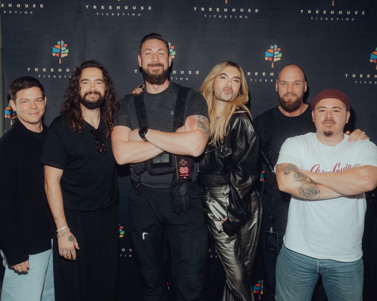The photo we've been waiting for... 😍🫠😜
Helsinki M&amp;G: another iconic moment 🤩
📸by Leon Schlesselman
#TokioHotel