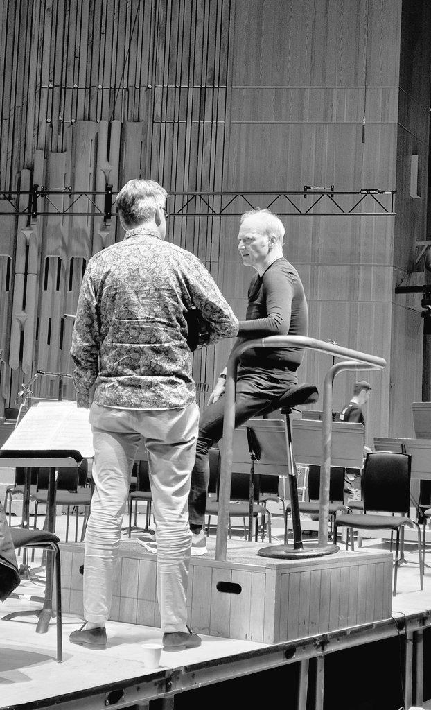 maxinekwokvln's tweet photo. .@NosedaG and #RomanSimovic @londonsymphony @BarbicanCentre https://t.co/GTHEaS1IiA https://t.co/tKYTGkLHVW