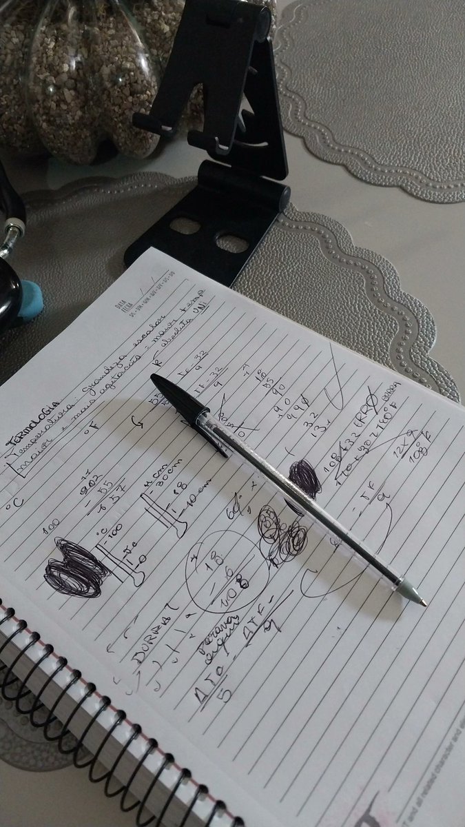 bibostudy's tweet photo. "Me empresta suas anotações?"
Claro! https://t.co/MbLIJQPjd3