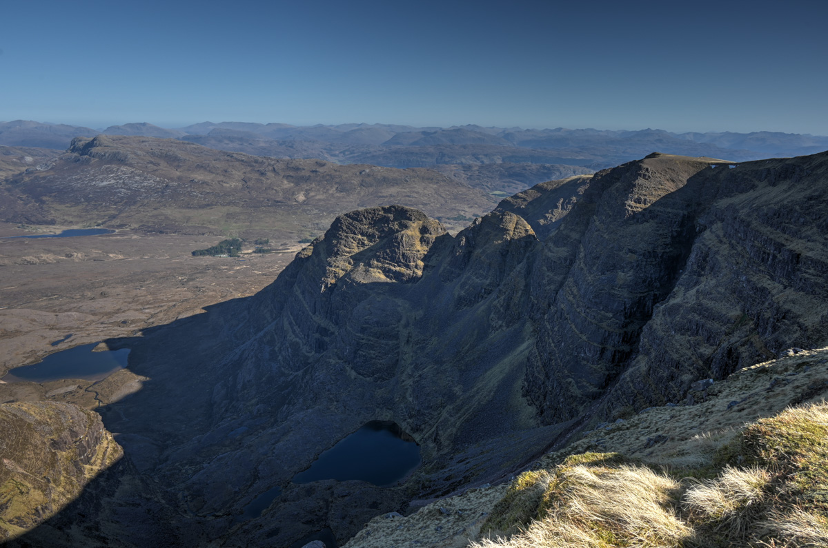 Spurtle284's tweet image. Beinn Bhàn with summit camp from Inverbain. 5th-6th April 2025 
kinleyhazel.wordpress.com/2025/04/08/bei…