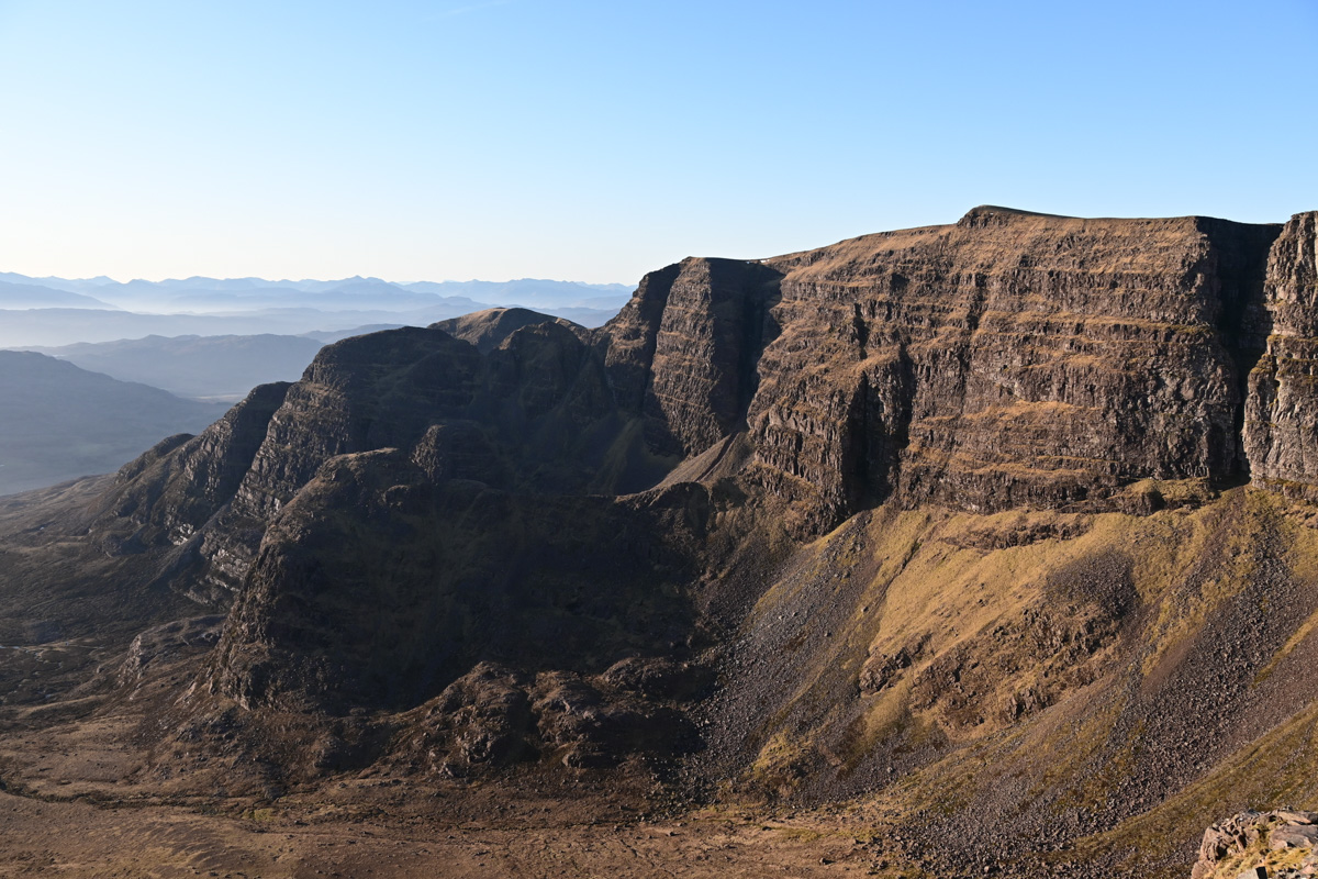 Spurtle284's tweet image. Beinn Bhàn with summit camp from Inverbain. 5th-6th April 2025 
kinleyhazel.wordpress.com/2025/04/08/bei…