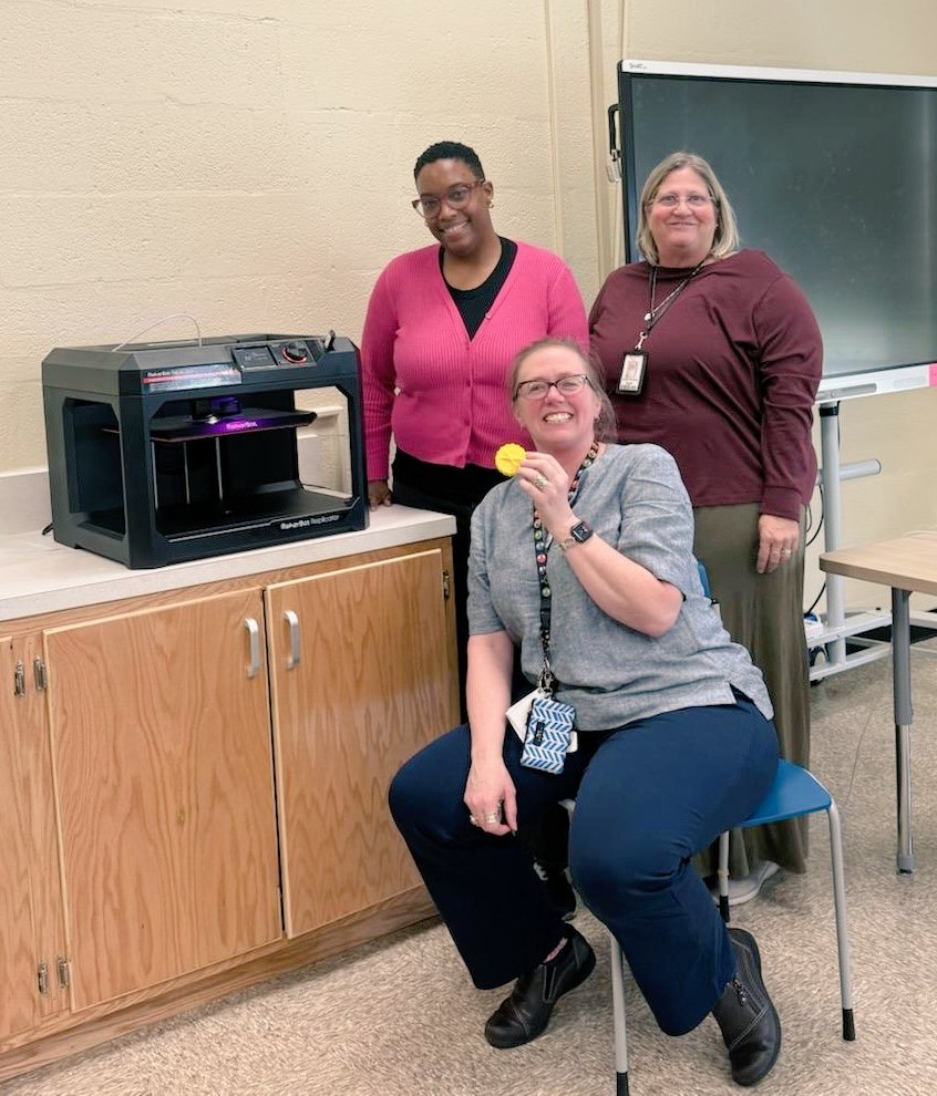 ATpgcps's tweet photo. AT Team members using the 3D tactile symbols with braille from Project Core printing..@pgcps @ATpgcps https://t.co/pTHS1QNQoa