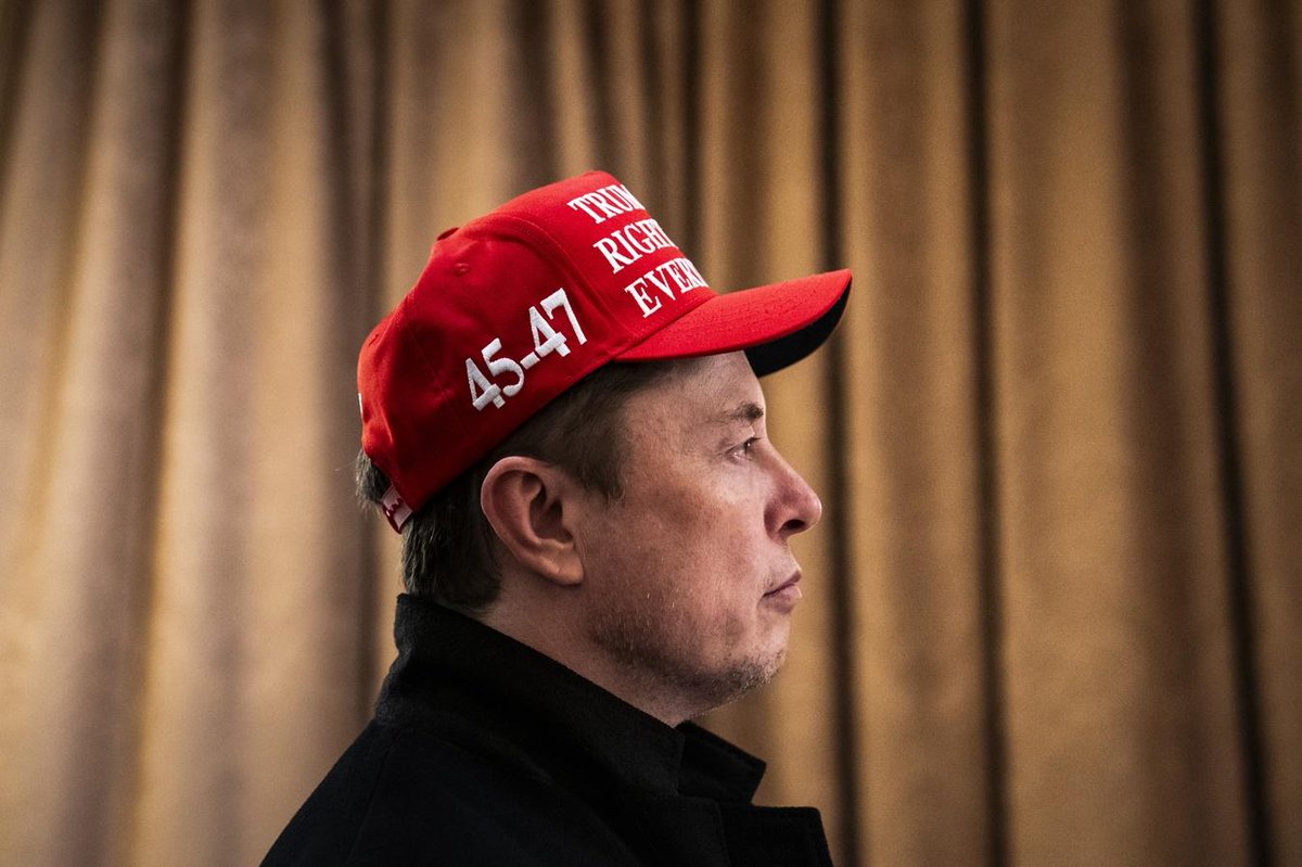 Forbes's tweet photo. Musk Slams Trump Trade Adviser Peter Navarro Over Tariffs: ‘Truly A Moron’
https://t.co/68GkH5hHOC https://t.co/eBWMVTdAec