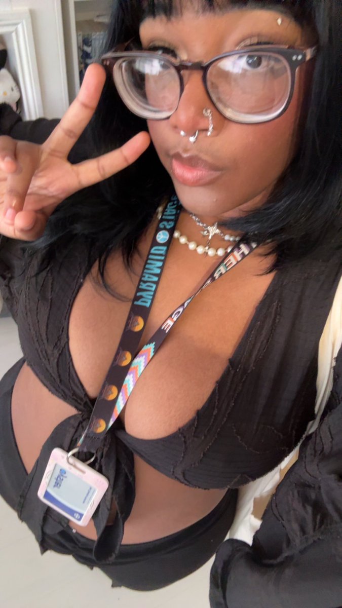 nekkoace's tweet image. #fat #unemployed #nojob #noman #broke #loser #dumbass #impulsive #stupidfuck