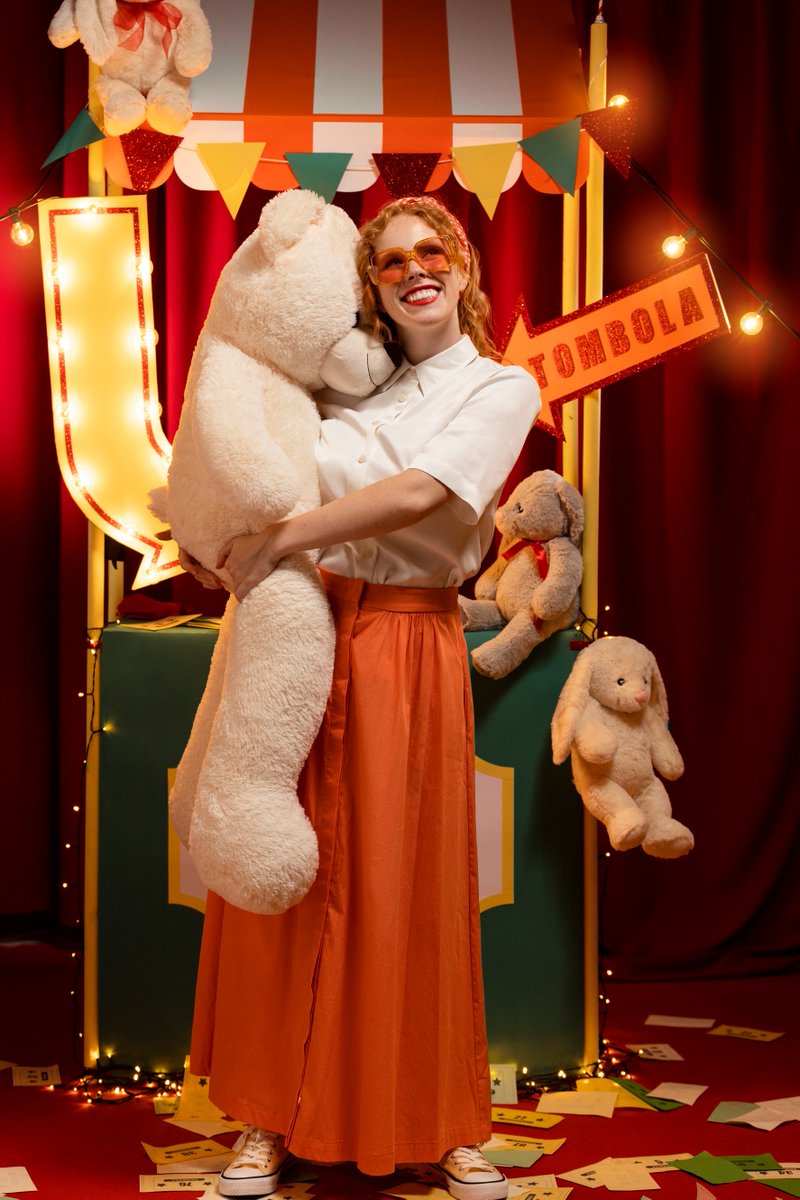 omgtheatreshows's tweet photo. Delight your kids with a children's theatre show! OMG SHOWS brings captivating stories to life in Ireland, perfect for preschoolers. Join the magic, charm, storytelling, theatre, fun and fun filled journey across Ireland and Northern Ireland! 
 Book now! #goldilocks #familyshow https://t.co/xH3WHICozD