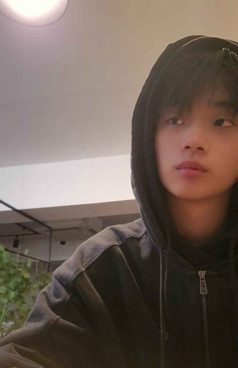 wjdtmddbjsdld's tweet photo. 생일이다아앙
#ㄱㅊㅅ #게친소
#트친소 #ㅌㅊㅅ https://t.co/Dm0bKphuwv
