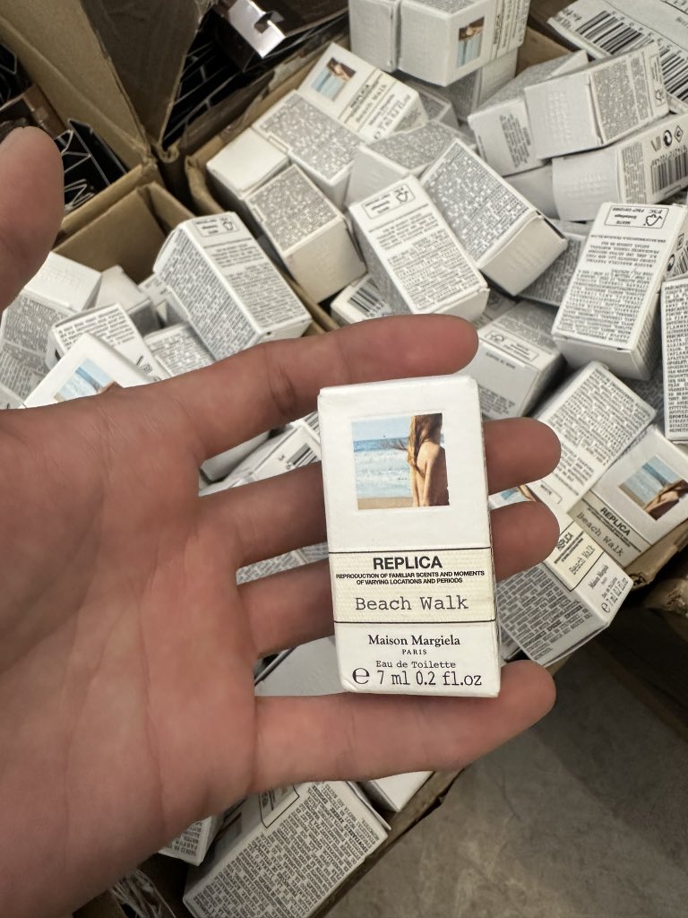 福利姬Blues分享的黄推图片3 - 网红私拍内容