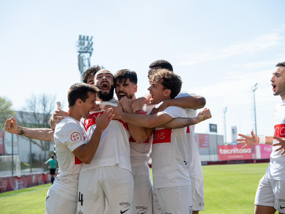 Es el equipo más en forma de las 4 principales categorías nacionales. 

La <a href="/UDSanse/">U.D. Sanse</a> suma 5 victorias consecutivas y 5 jornadas dejando la portería a cero.