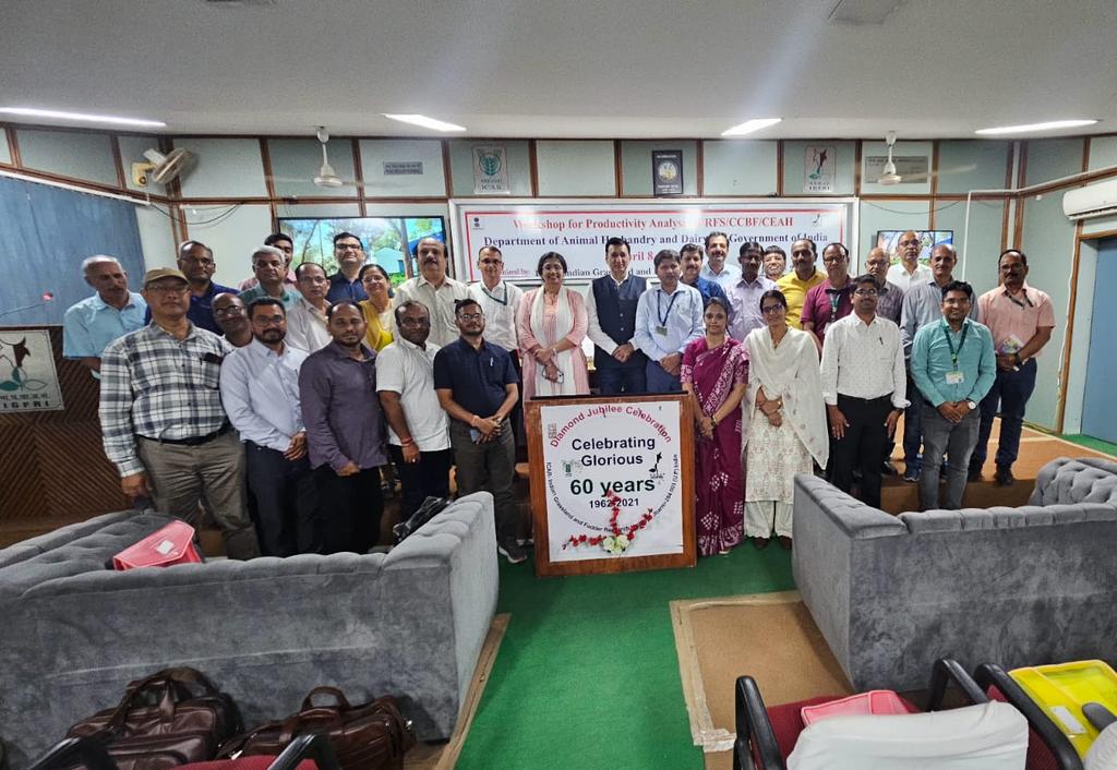 A workshop for productivity analysis of RFS/CCBF/CEAH was held at ICAR–IGFRI Jhansi on 08 April, 2025. Meeting was chaired by Ms. Varsha Joshi, Additional Secretary, DAHD, Govt. of India. The workshop was attended by Director/Incharges of all the RFS, CCBF, CEAH, PCFC, official