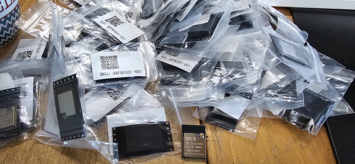 atc1441's tweet image. Someone must have had fun putting 80pcs ESP32 modules seperate in bags... I sure did unpacking it 🥲