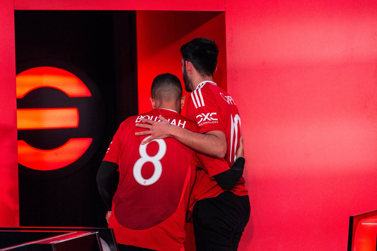 Guifera99 loos 2-1❌️
Clapped win 3-1✅️ 
Zeus loss 3-1❌️
This is my first offline tournament at an international level. I could have spent more, but I'm sure I'll learn from this and come back stronger and better next time.🫡💪
Continue in the comments....