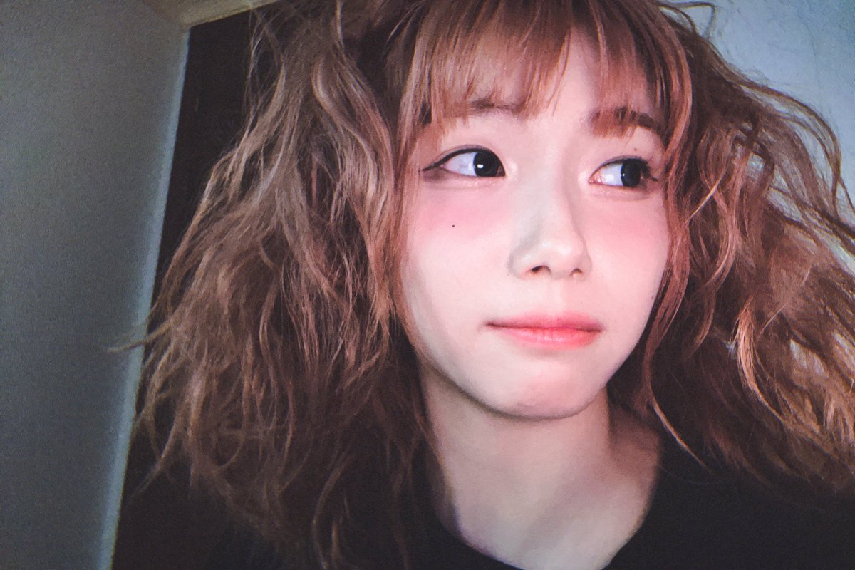 seoyoungeunpics's tweet photo. 🫧🦊 250409 https://t.co/jSZzLmNwze