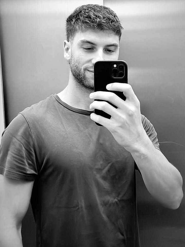 Ejercitolulo's tweet photo. Encuesta popular de #GranHermano 

Tato ha manifestado en su casting ser más facha que Marcos y Bautista

La Gente y Del Moro dicen que nadie es más fachero que Marcos, ni siquiera Mario Casas...

Ustedes qué opinan?

👉 ... ❤️ Tato es más Fachero

👉 ... 🔄 Marcos es más Fachero https://t.co/2Y14wbvSxi
