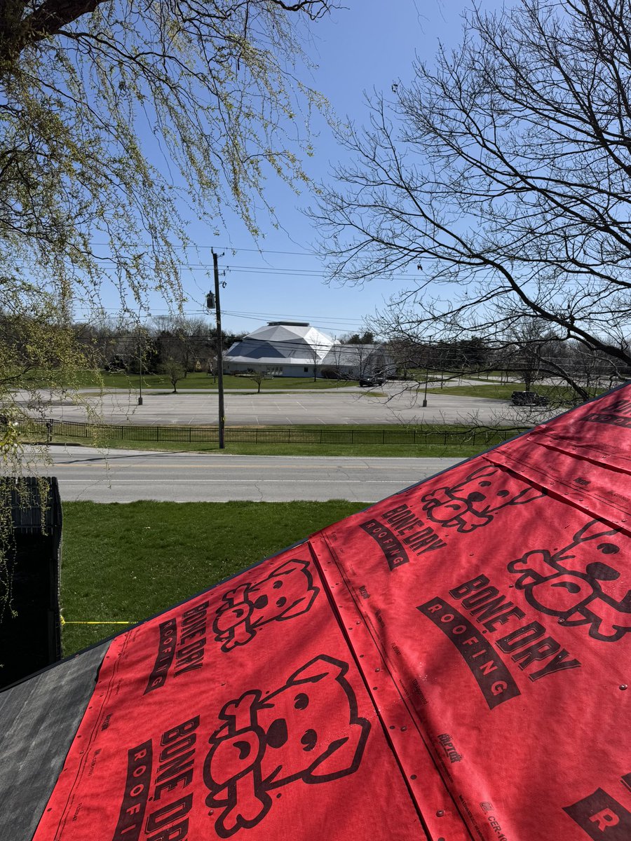 TheAustinManly's tweet photo. Working across from the ol thunderdome today @PatMcAfeeShow https://t.co/xFvINgJx60
