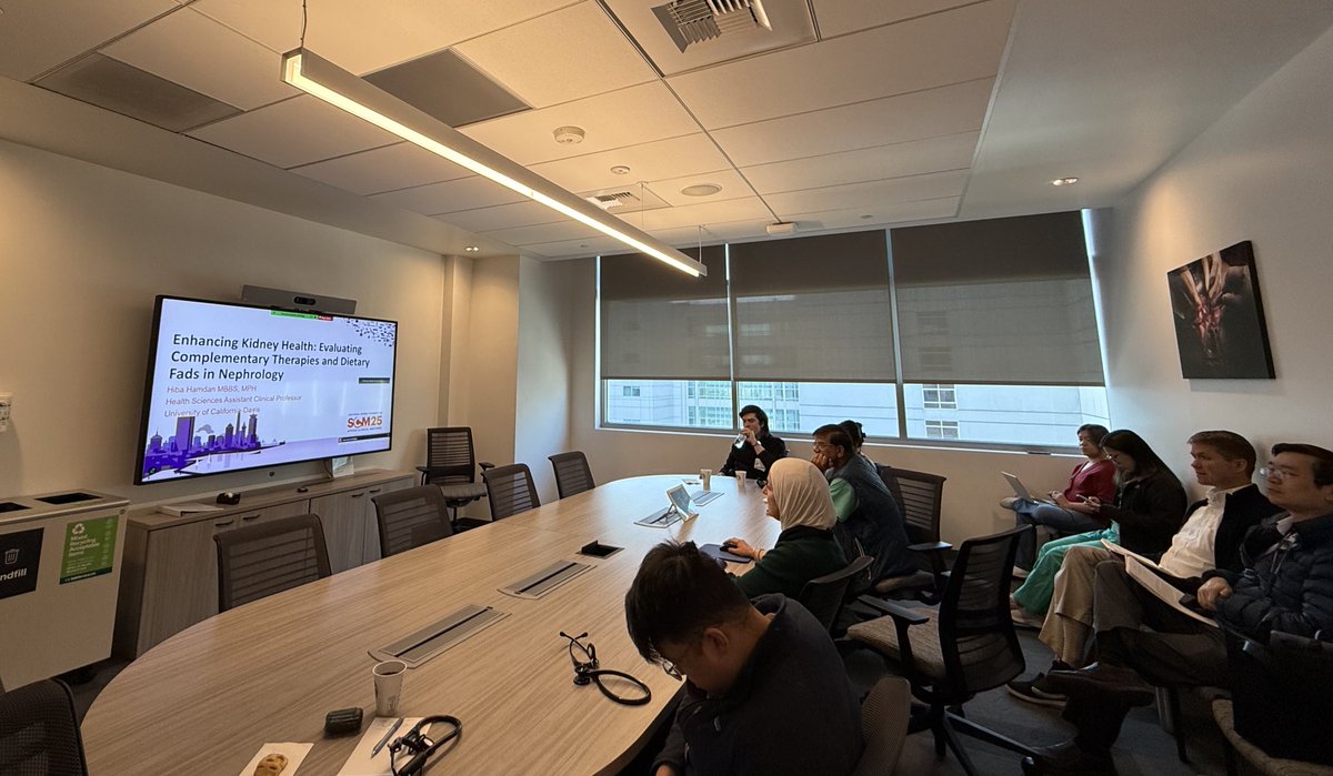 Another day of excellent presentations at our Nephrology conferences today: Journal Cub of the #CONVINCE trial (Drs. Llamas and Young), followed by a GR on “Evaluating Complementary Therapies and Dietary Fads in Nephrology” (Dr. <a href="/Hiba_kidney24/">Hiba H</a>).
#NephTwitter