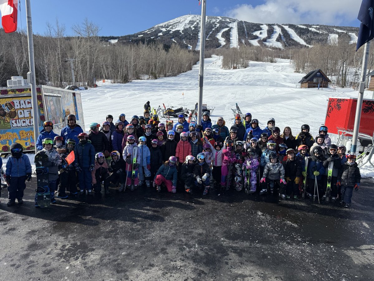 ❄️ Approximately 80 students from Stratton Elementary hit the slopes last week at Sugarloaf—for free! ⛷️

Thanks to our friends at Sugarloaf Ski Club (our 2025 D24 beneficiary), every child enjoyed rentals, lessons, and a whole morning of winter fun.👏 🙌

#SkiSugarloaf #SkiMaine