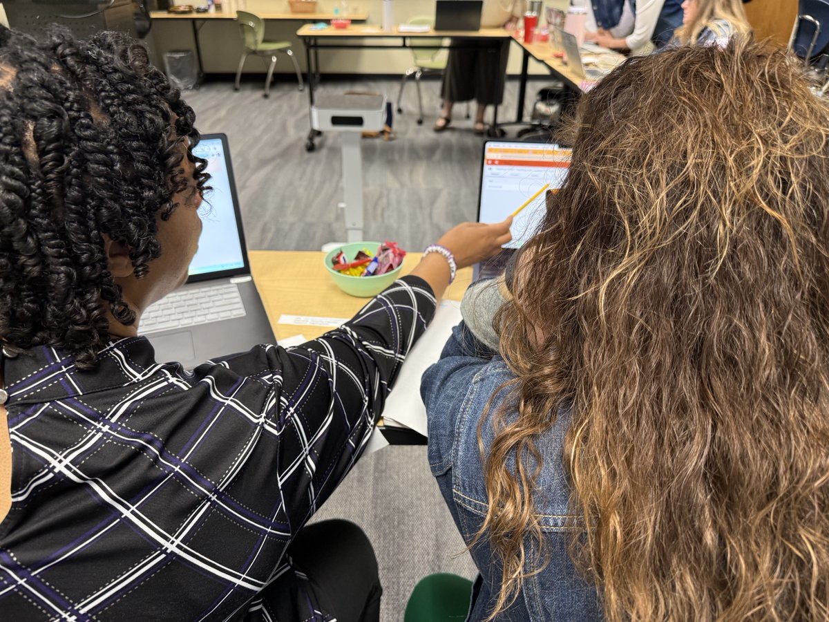 🧩 𝗔 𝗕𝗿𝗲𝗮𝗸𝗼𝘂𝘁𝗘𝗗𝗨 𝗪𝗶𝗻!

The Southwest Regional Support Team leveled up with a BreakoutEDU game all about Infinite Campus! 🧩💻 They worked together to crack puzzles related to the message center, Campus Instruction, Grade Book &amp; more!