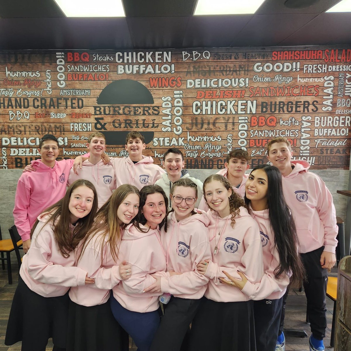 My brand new piece just dropped! "Year One of a Phone-Free School" - read on for lessons learned from the impacts of a phone ban on students, faculty, and staff in a school in Maryland. Are you considering the same? Let's discuss! cyberbullying.org/phone-free-sch…