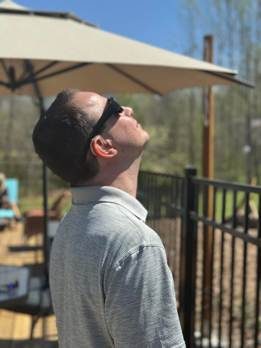 atrude777's tweet image. A year ago today, I got to witness the April 8, 2024 Solar Eclipse in Carbondale, Illinois! It was magical! ❤️

#solareclipse2024 #oneyearago #anniversary #carbondaleillinois #southernillinois